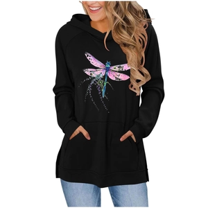 Damen Kapuzenpullover in Schwarz mit Libellen-Print, Vordertasche und Seitenschlitzen