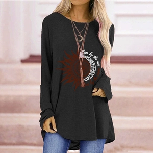 Women's loose black long sleeve T-shirt with sun moon print and bohemian lettering