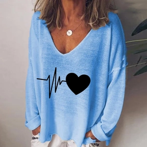 Women's light blue V-neck long sleeve T-shirt with creative heart print graphic design
