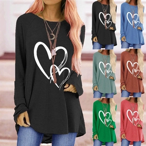 T-Shirt Décontracté à Manches Longues pour Femmes Coupe Large en Mélange de Coton avec Imprimé Cœur Créatif Ourlet Arrondi Mode Streetwear