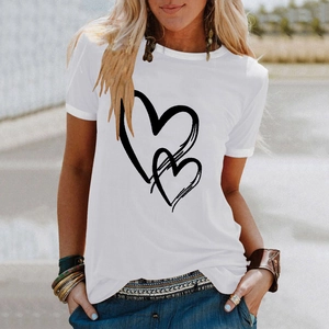 Women's white casual t-shirt with heart graphic print and relaxed round neck