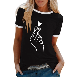 Women's black short sleeve t-shirt with white contrast trim and finger heart print