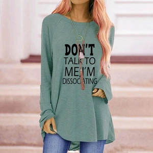 T-shirt à manches longues pour femmes vert sauge avec imprimé typographique graphique