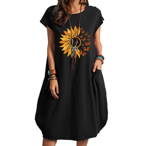 Robe femme en coton et lin avec imprimé tournesol et papillon et poches latérales