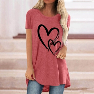 Women's casual coral red t-shirt with heart graphic print and longline loose fit