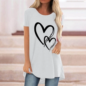 White casual longline short sleeve t-shirt with overlapping black hearts print for women