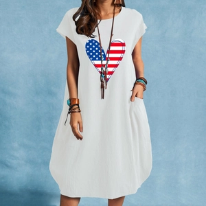 Abito da donna in lino bianco con stampa a cuore bandiera USA e tasche