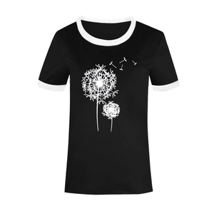 Détail d'un t-shirt femme à col rond avec motif pissenlit et bordures blanches contrastées