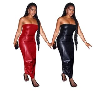 Elegantes trägerloses PU-Leder-Maxikleid in Rot und Schwarz mit figurbetonter Passform