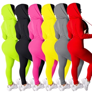 Dames 2-delig trainingspak met hoodie en legging verkrijgbaar in zes verschillende kleuren