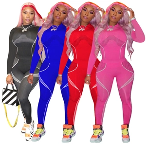 Survêtement de Yoga Sportif en Polyester à Manches Longues Imprimé pour Femmes Top And Bottom Coupe Slim Respirant Tenues Décontractées
