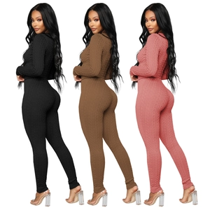 Ensemble 2 pièces en tricot pour femme avec haut à manches longues et legging taille haute chic