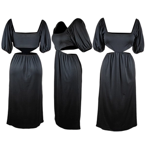 Vue détaillée sur trois côtés de la robe midi noire avec manches bouffantes et découpes