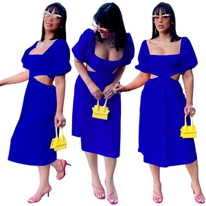 Robe midi bleu roi élégante avec manches bouffantes, col carré et découpes à la taille