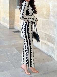 Women's Elegant Wave Print Knitted Maxi Dress Round Neck Long Flare Sleeve Side Cutout Slim Fit Bodycon Dress For Banquet Party