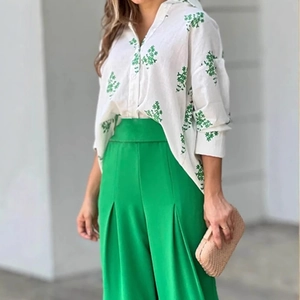 Blumendruck Langarmshirt mit grüner Hose mit hohem Bund und weitem Bein als Set