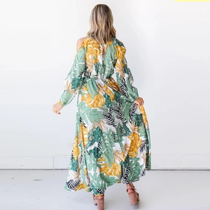 Boho-Maxikleid mit schulterfreiem Design, Tropen-Print und hoher elastischer Taille