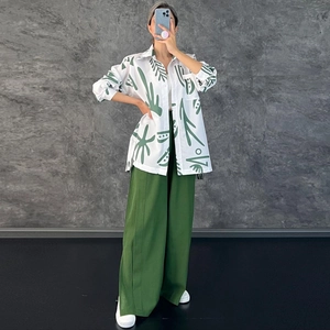 Ensemble deux pièces pour femme avec chemise à manches longues imprimée et pantalon large taille haute