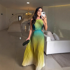Robe Longue Maxi à Dos Nu Plissée Dégradée Pour Femmes Élégante Ajourée Sans Manches Fête Robe Longue Vacances Robe d'été