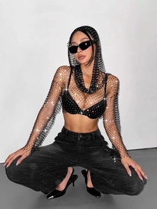 Haut sexy en mesh noir avec strass étincelants pour les festivals de musique