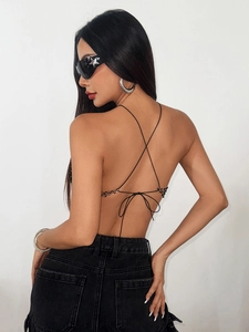 Haut dos nu sexy à licou avec lanières croisées et franges de perles pour les festivals