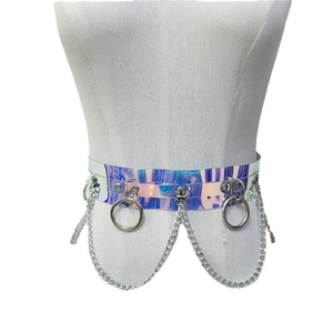 Ceinture laser en PU à la mode avec anneaux métalliques et doubles chaînes
