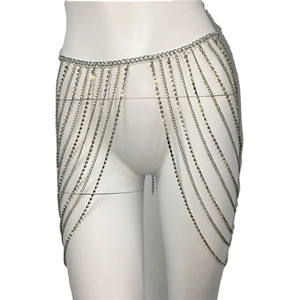 Chaîne de corps sexy argentée multicouche avec glands en strass pour soirée femme