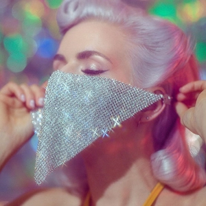 Sparkling silver rhinestone mask for women with luxury crystal mesh for parties and clubs