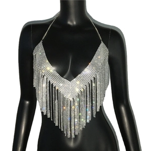 Haut de corps sexy en strass argentés avec licou et franges pour la fête