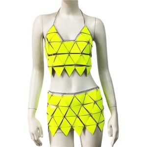 Ensemble de chaîne de corps à paillettes jaune fluo pour festival et fête rave