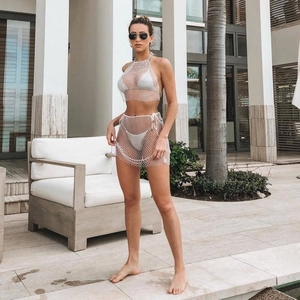 Zweiteiliges weißes Strass-Netz-Strandset mit Halter-Top und Minirock mit Kordelzug