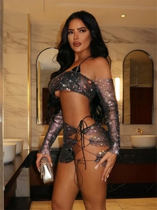 Sexy schwarzes Mesh-Zweiteiler-Set mit Strasssteinen, Langarm-Top und Minirock-Kombination