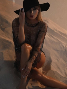 Robe de plage sexy en maille noire avec strass brillants et manches longues chic