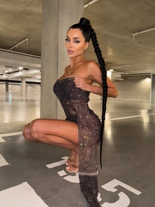 Robe tube sexy en maille noire avec strass scintillants et coupe élégante longue jusqu'au sol