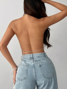 Top sexy en chaîne argentée avec strass scintillants et dos nu pour femme