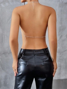 Chaîne de corps argentée minimaliste sexy avec détail de gland pour robes dos nu
