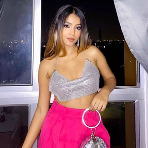 Sexy strass crop top met kettingbandjes voor muziekfestivals en partykleding