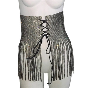 Corset sexy à franges en strass avec laçage réglable et maille métallique brillante chic