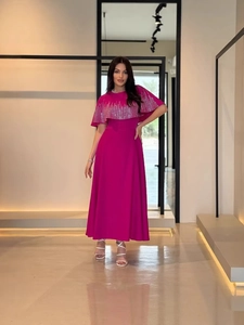 Elegante Vestito Lungo Magenta con Mantella per Donna Strass Lucidi Abito da Sera Lungo Elegante Vestito in Poliestere