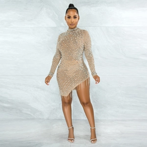 Robe mini sexy en tulle à manches longues avec strass et pampilles en perles pour femmes