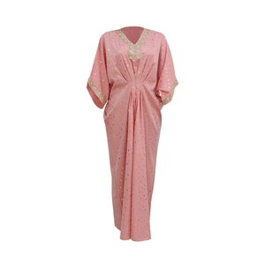 Abito kaftano rosa a pois dorati, ricamo di paillettes con scollo a V e maniche a pipistrello