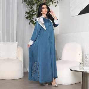Elegant Navy Blue Contrast Collar Abaya Muslim Dress With Rhinestone Moon Embroidery Long Sleeve Satin-Look Jalabiya For Women