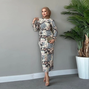 Women Muslim Modest Printed Maxi Dress With Hijab Paisley Patchwork Long Sleeve Slim Fit Ethnic Dress And Headscarf