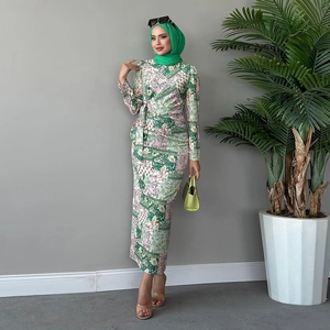Elegant floral print long sleeve maxi dress set with matching headscarf and belt