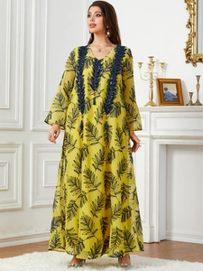 Robe Maxi Brodée Jaune Femmes Vêtements Eid Musulman Caftan Manches Longues Tissu Tissé Col V Imprimé Feuilles Paillettes Gland Robe de Soirée
