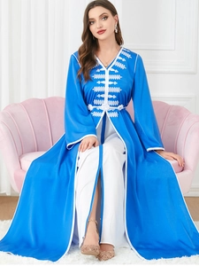 Royal blue two-piece embroidered kaftan set with white geometric patterns for women