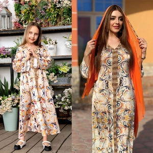Robe Kaftan Abaya pour Filles Moyen-Orient Imprimé Ethnique Baroque Cachemire Manches Longues Bordure Dorée Robe Maxi pour Fête Festival Enfants
