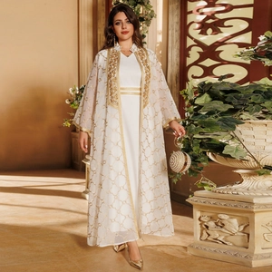Elegantes weißes langes Kleid mit goldbestickter transparenter Strickjacke für Damenmode