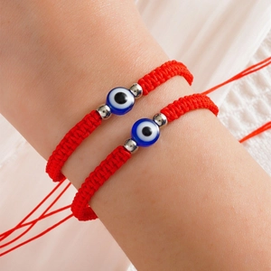 Paire de bracelets Evil Eye tressés rouges ajustables avec perles bleues et argent