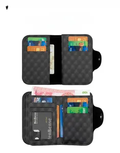 Estructura interna de cartera para hombre con ranuras para tarjetas y ventana de identidad